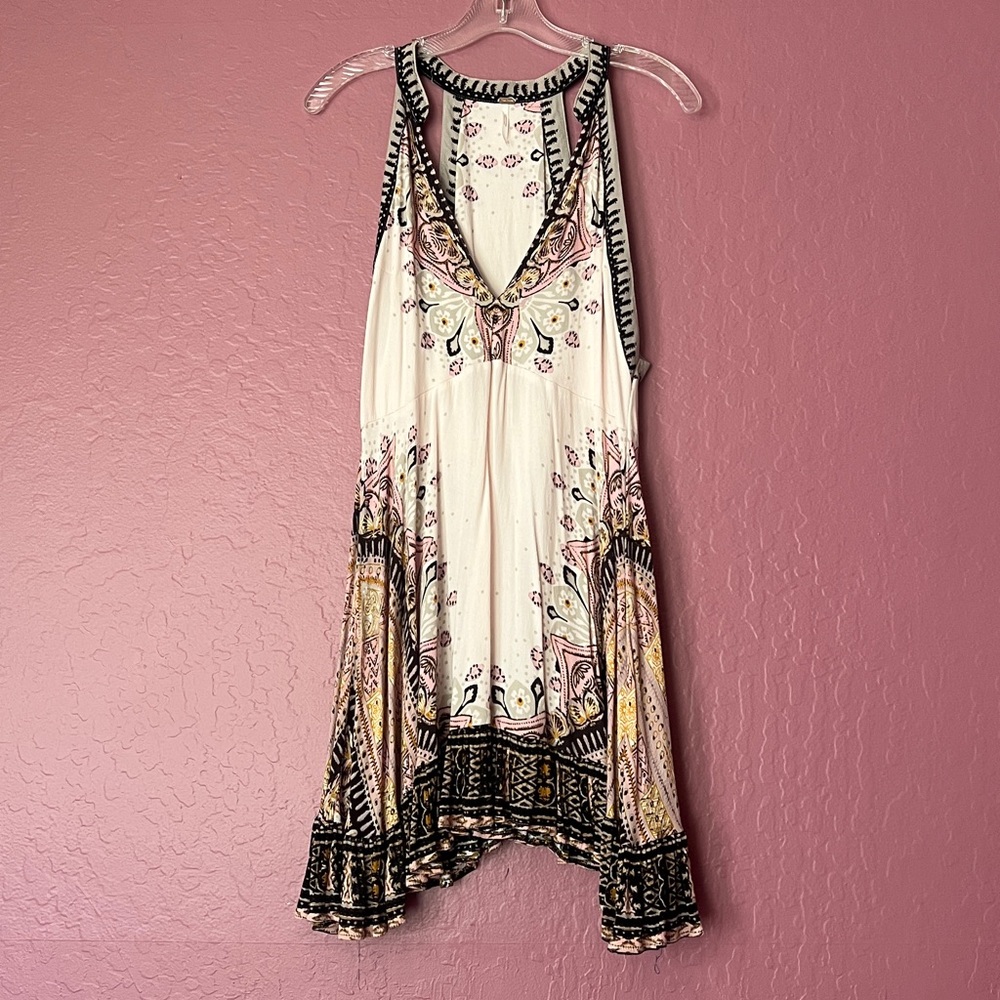Free People Barely Pink Black and Gold Fabric dress. Size Small - Picture 4 of 5